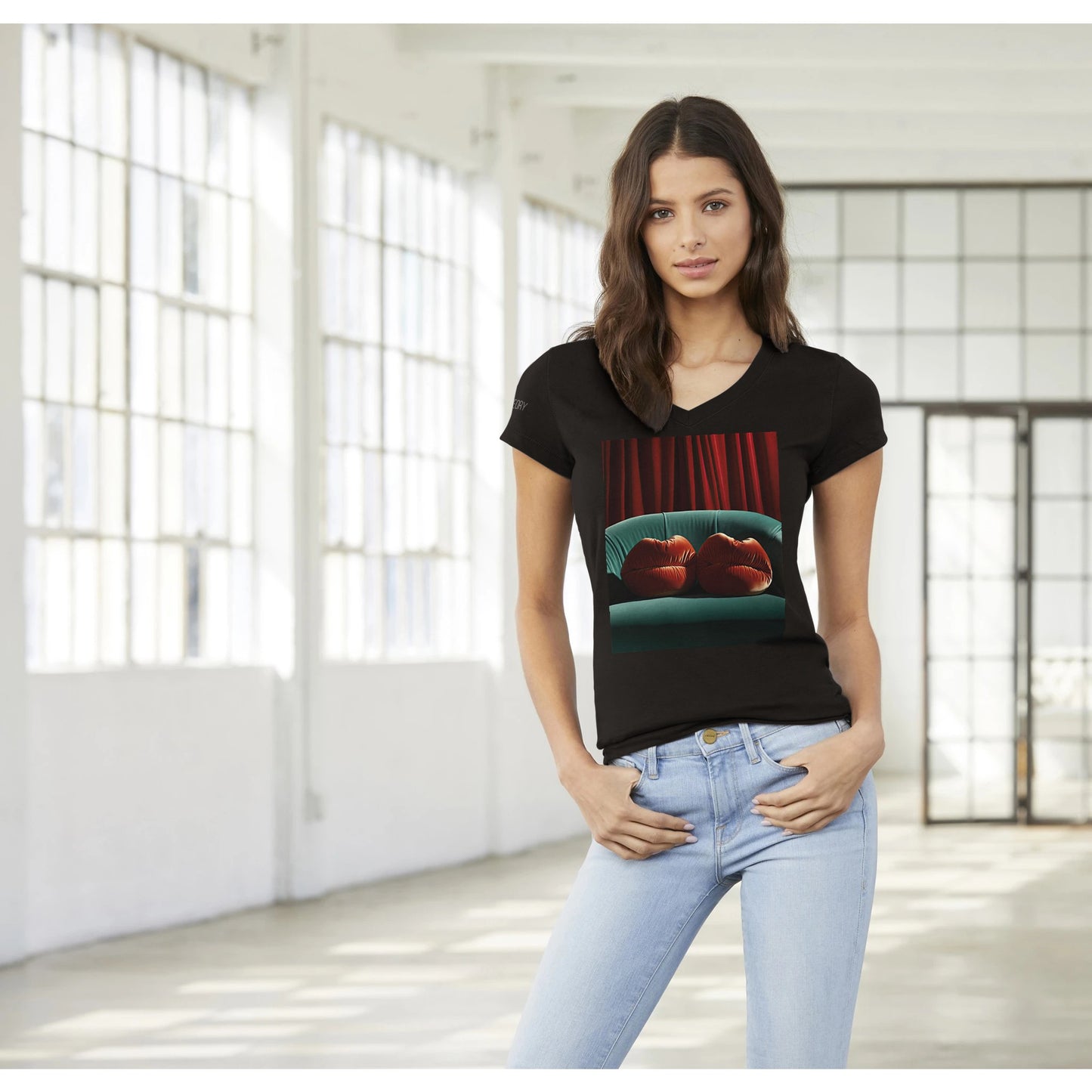 Hot Lips Dark (Camiseta premium con cuello en V para mujer - envío incluido)